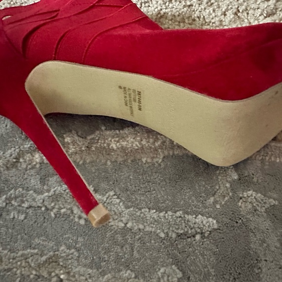 Red Nubuck ankle boots. Never worn! - Picture 2 of 3